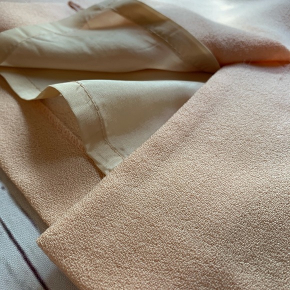 Small, Vintage high waisted peachy pink wool skirt - Picture 11 of 15